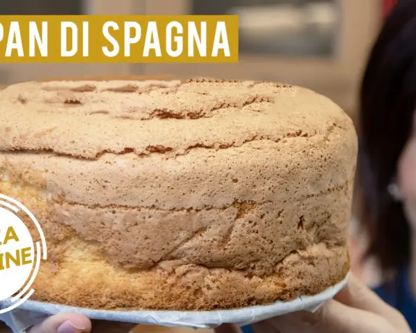 Un soffice pan di spagna senza glutine, perfetto per ogni occasione.