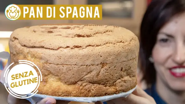 Un soffice pan di spagna senza glutine, perfetto per ogni occasione.